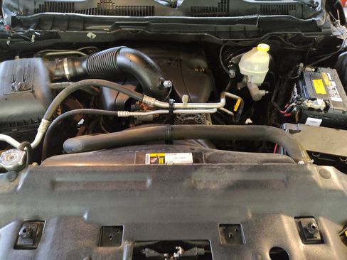 Used 2016 RAM 1500 Laramie AWD/4WD image 30
