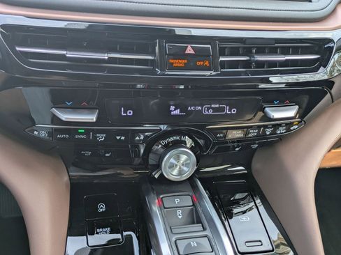 Certified 2026 Acura MDX SH-AWD w/ Technology Package image 15