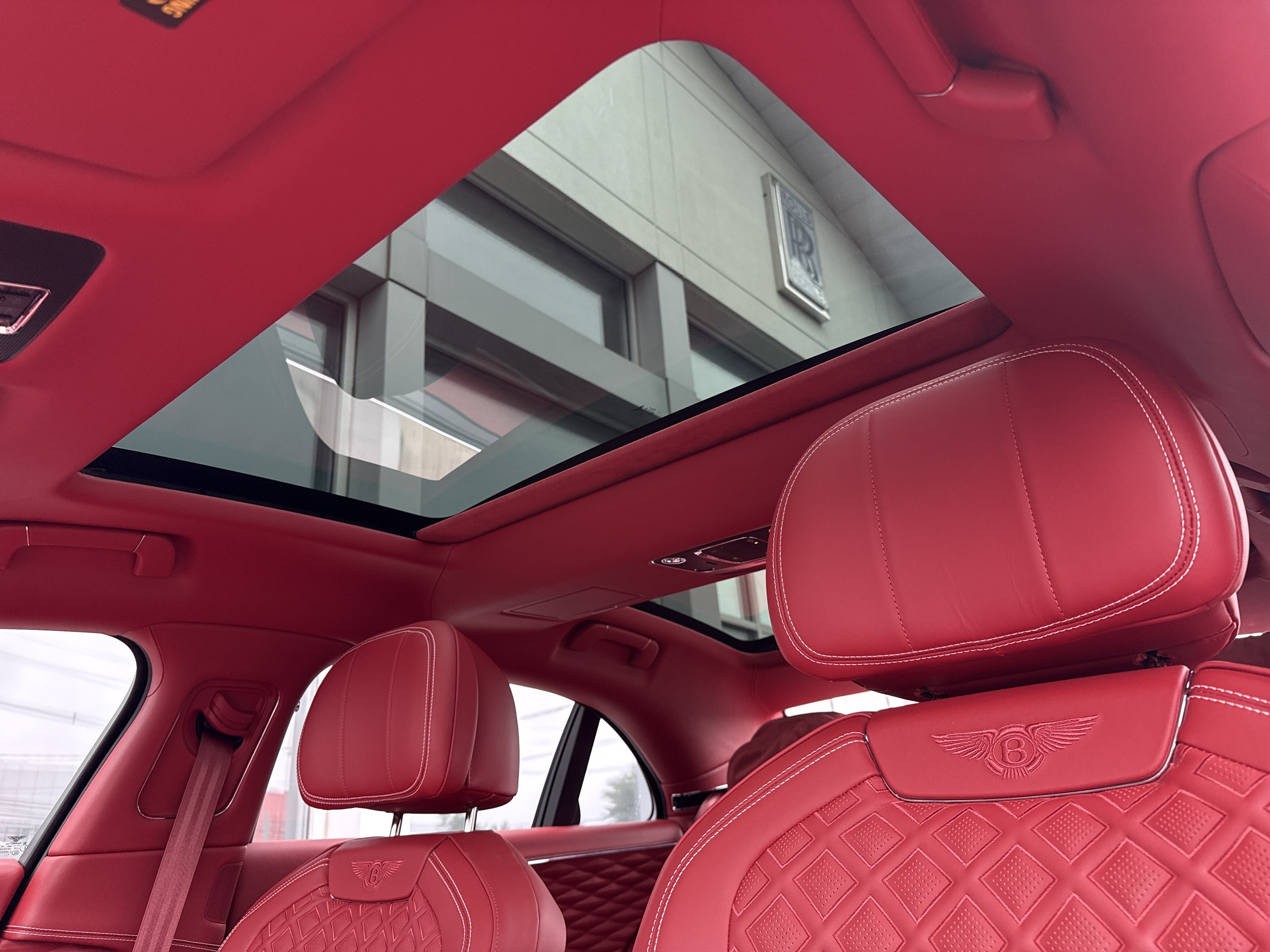 Used 2023 Bentley Flying Spur Azure AWD/4WD image 16