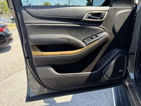 Used 2017 GMC Yukon Denali w/ Open Road Package image 43