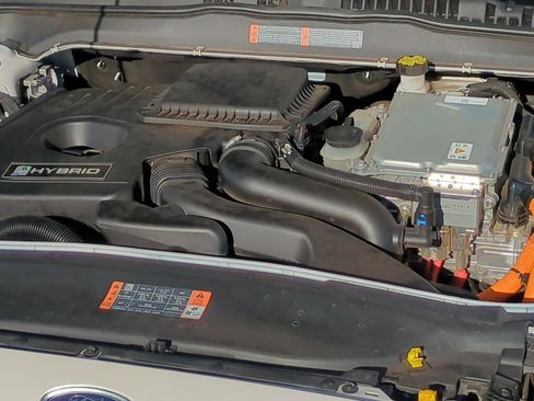 Used 2020 Ford Fusion Titanium image 34