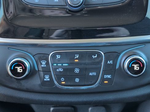 Used 2020 Chevrolet Traverse LS image 20