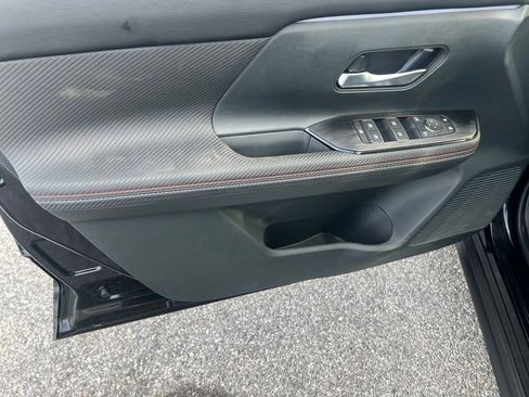 Certified 2025 Nissan Kicks SR AWD/4WD image 12