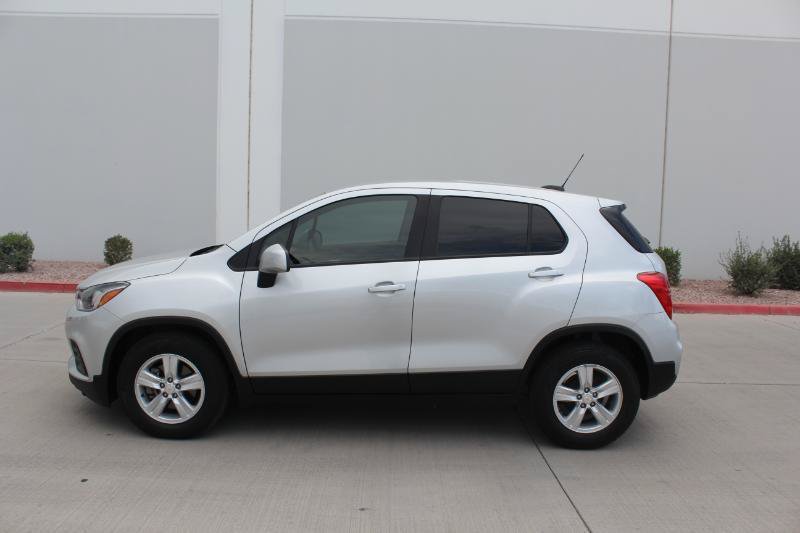 Used 2022 Chevrolet Trax LS w/ Tint and Cruise Package FWD image 8