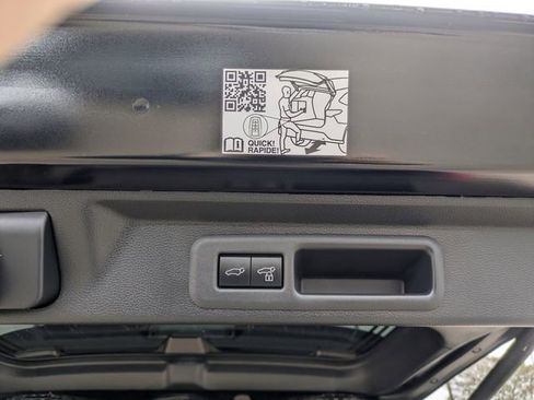 Certified 2024 Toyota Sequoia Platinum image 31