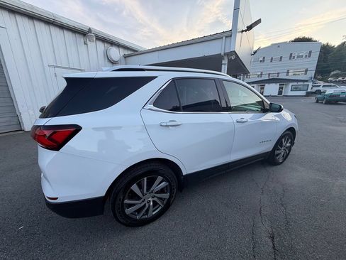 Used 2022 Chevrolet Equinox Premier AWD/4WD image 6