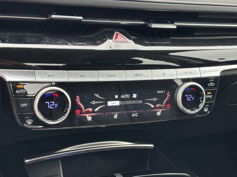 Used 2023 Genesis G80 2.5T image 6