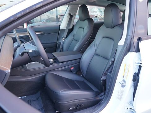 Used 2023 Tesla Model 3 Standard Range image 6