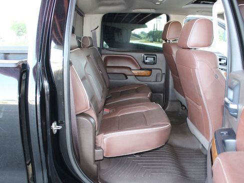Used 2016 Chevrolet Silverado 2500 High Country w/ Duramax Plus Package AWD/4WD image 16