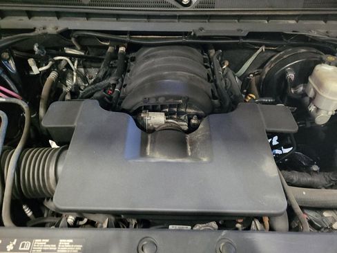 Used 2019 Chevrolet Silverado 1500 LT AWD/4WD image 30