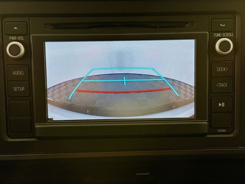 Used 2016 Toyota Tacoma SR image 21