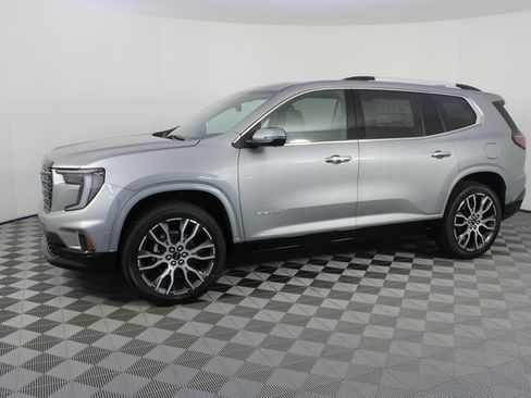 New 2026 GMC Acadia Denali Ultimate image 2