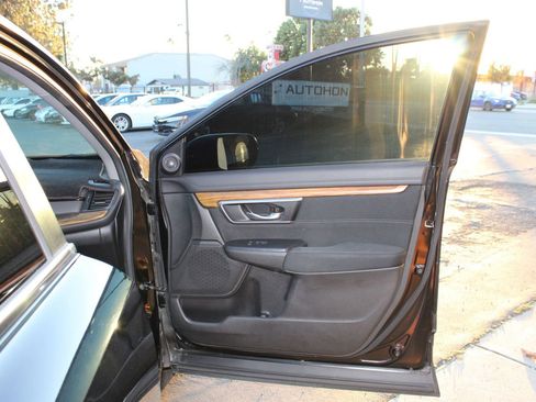 Used 2019 Honda CR-V EX image 8