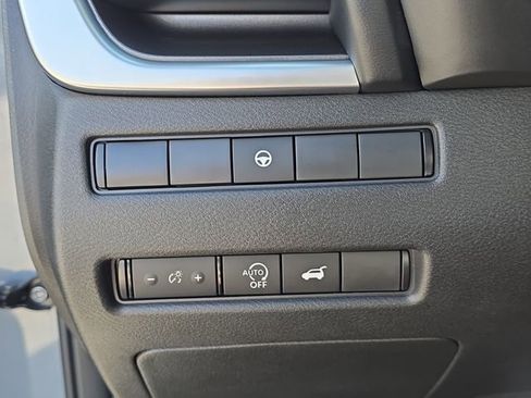 Certified 2023 Nissan Rogue SV w/ SV Premium B Package FWD image 30