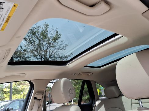 Used 2022 Mercedes-Benz GLC 300 image 12