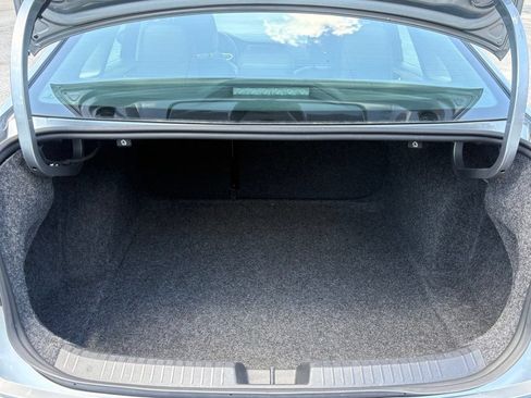 Used 2024 Volkswagen Jetta SE FWD image 13