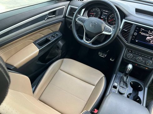 Certified 2021 Volkswagen Atlas Cross Sport SE AWD/4WD image 9