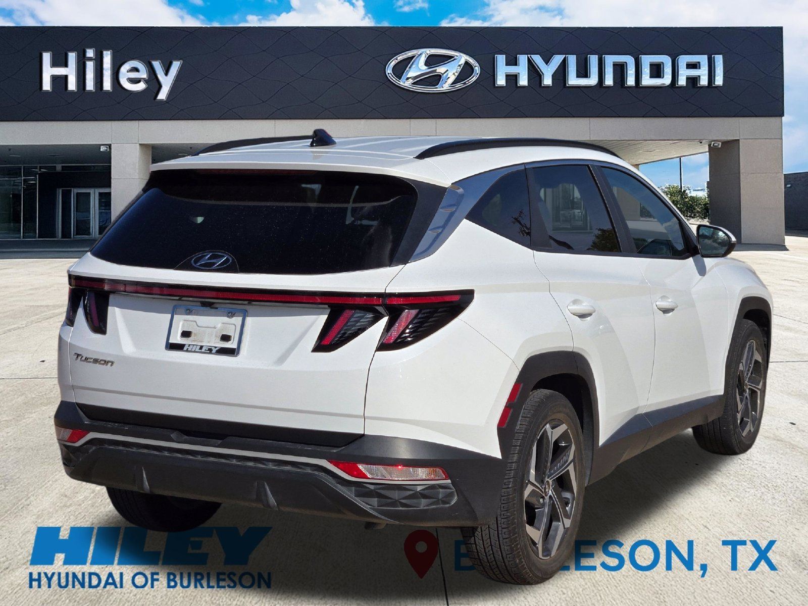 Used 2024 Hyundai Tucson SEL w/ Convenience Package FWD image 4