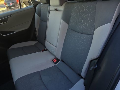 Used 2022 Toyota RAV4 XLE image 29