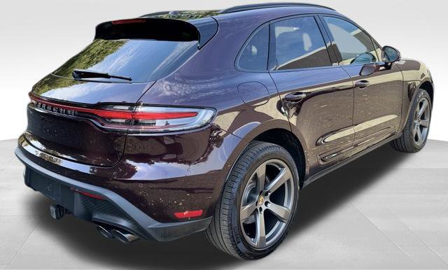 Used 2025 Porsche Macan AWD/4WD image 8