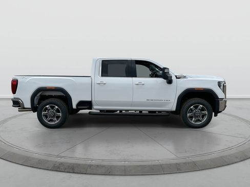 New 2026 GMC Sierra 2500 SLE AWD/4WD image 9
