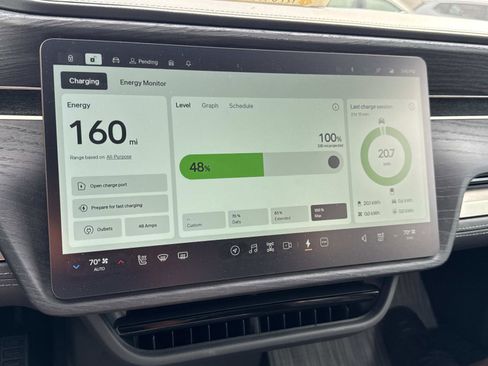 Used 2025 Rivian R1T Adventure image 29