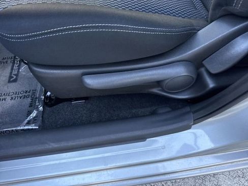 Used 2015 Nissan Versa Note FWD image 12