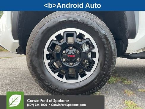 Used 2025 Toyota Tacoma TRD Off-Road image 9