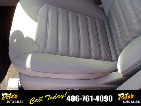 Used 2019 Ford Fusion SE image 21