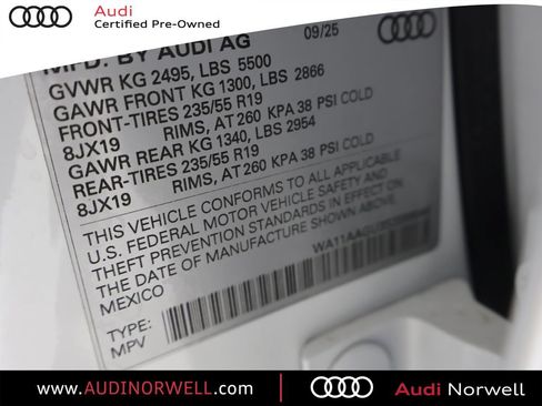 Certified 2025 Audi Q5 Premium w/ Convenience Package AWD/4WD image 3