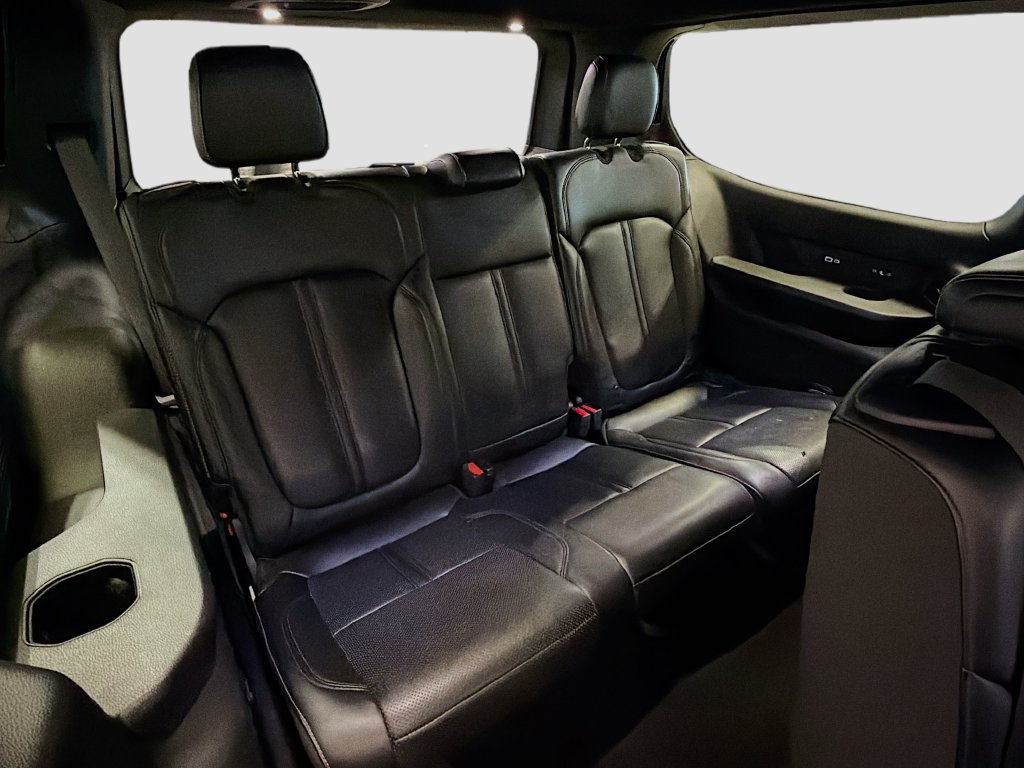 Used 2022 Jeep Wagoneer Series III AWD/4WD image 30