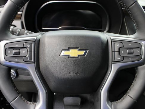 Used 2023 Chevrolet Suburban Premier image 50