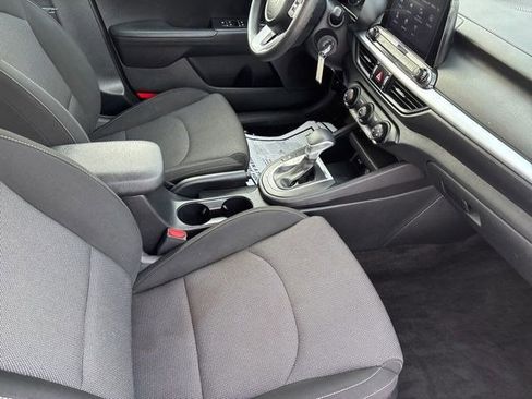 Used 2022 Kia Forte LXS image 35