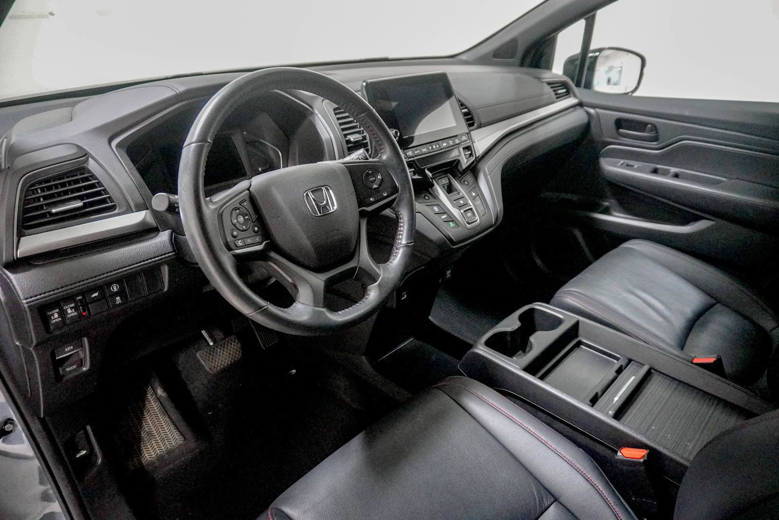 Used 2024 Honda Odyssey Sport image 22