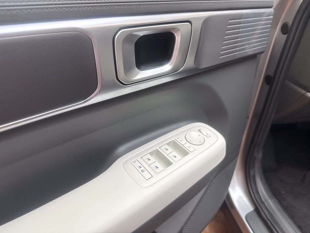 New 2027 Hyundai Santa Fe SE FWD image 23