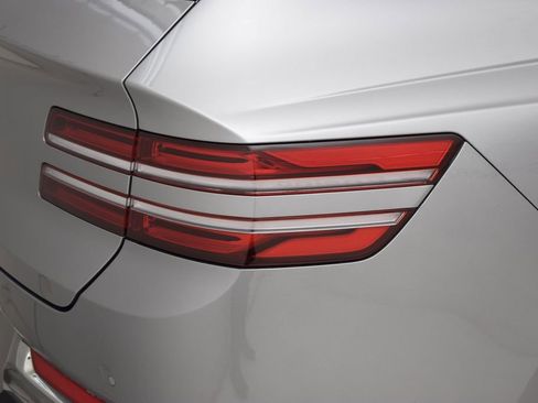 Used 2022 Genesis GV80 3.5T w/ Prestige Package 07 AWD/4WD image 13