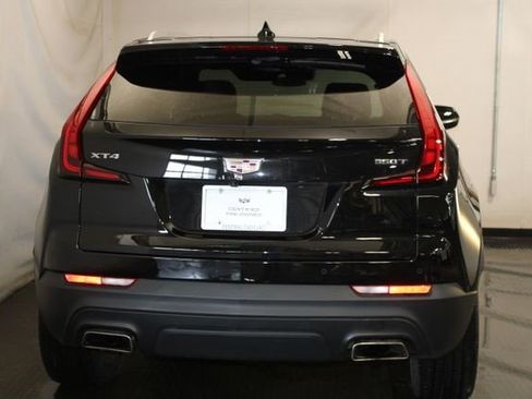 Certified 2023 Cadillac XT4 Luxury w/ Cold Weather Package FWD image 5