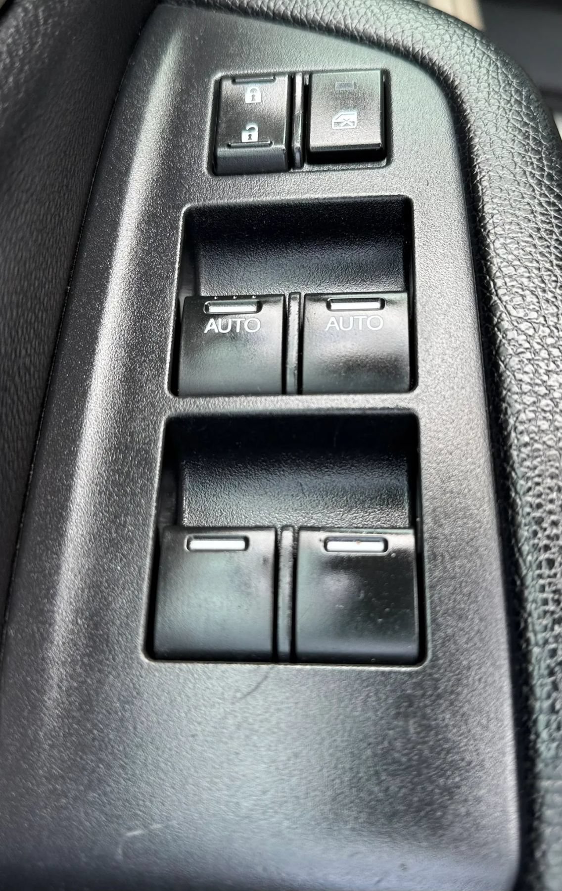 Used 2016 Honda Pilot LX image 22