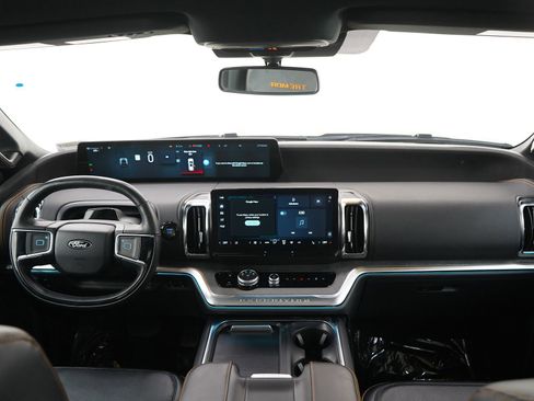 Used 2025 Ford Expedition Tremor AWD/4WD image 15