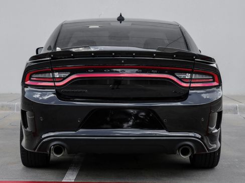 Used 2021 Dodge Charger R/T w/ Blacktop Package RWD image 5