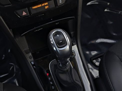 Used 2022 Buick Encore Preferred w/ Safety Package image 34