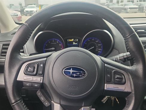 Used 2017 Subaru Outback 2.5i Premium image 18