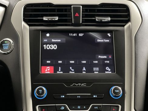 Used 2019 Ford Fusion SE image 17