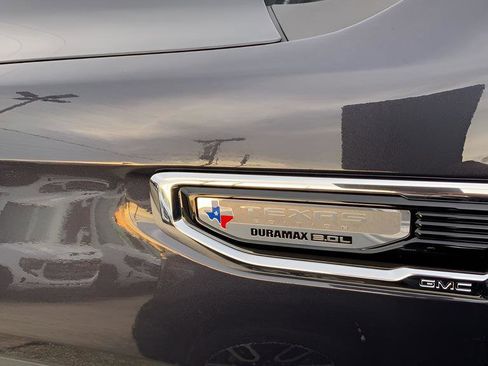 New 2026 GMC Sierra 1500 SLT image 14