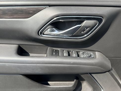 Used 2024 Chevrolet Tahoe Z71 w/ Luxury Package AWD/4WD image 14