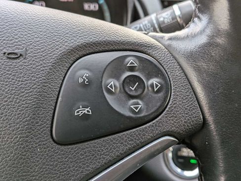 Used 2018 Chevrolet Impala LT w/ Sunroof and Spoiler Package FWD image 25