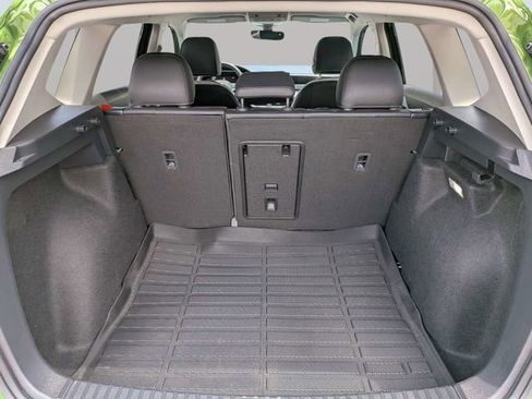 Certified 2026 Volkswagen Taos SE FWD image 13