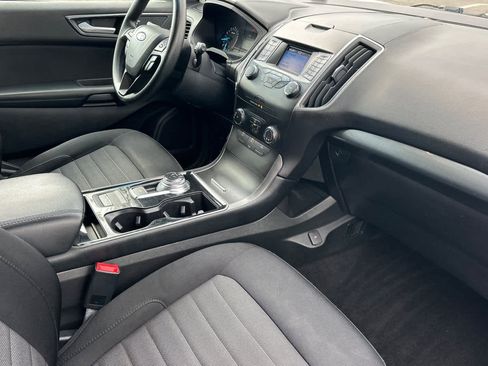 Used 2019 Ford Edge SE w/ Cargo Accessory Package FWD image 16