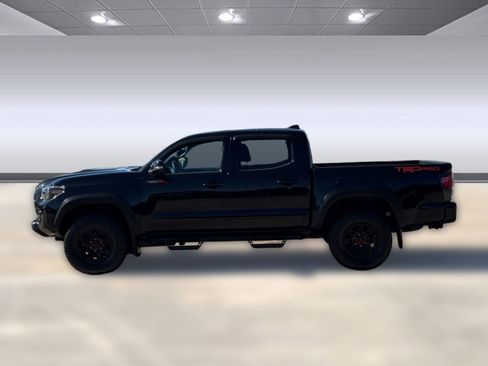 Used 2019 Toyota Tacoma TRD Pro image 2