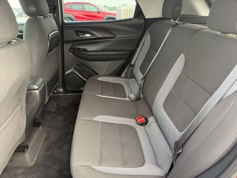 Used 2025 Chevrolet TrailBlazer LT image 23